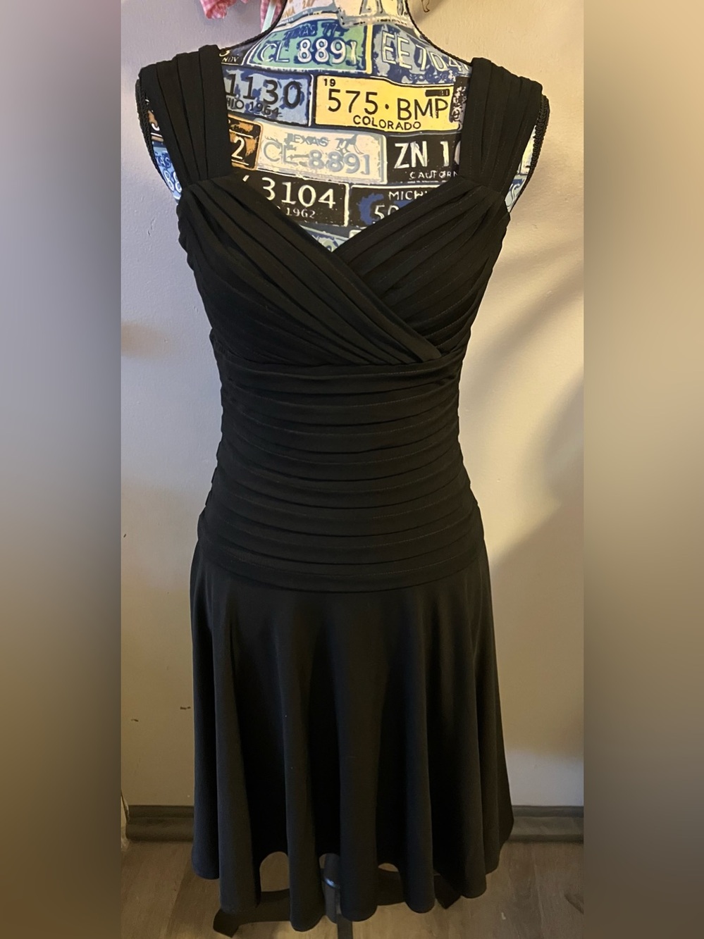 Size 4 White House Black Market Black Backless Ruched V-Neck Dress